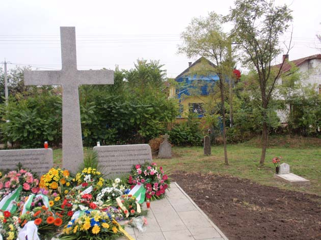 Syrmisch Mitrowitz - Katholischen Friedhof